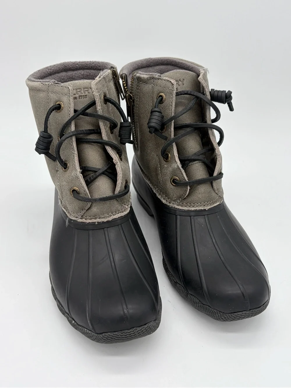 Sperry Women's Two-Tone Gray and Black Duck Boots